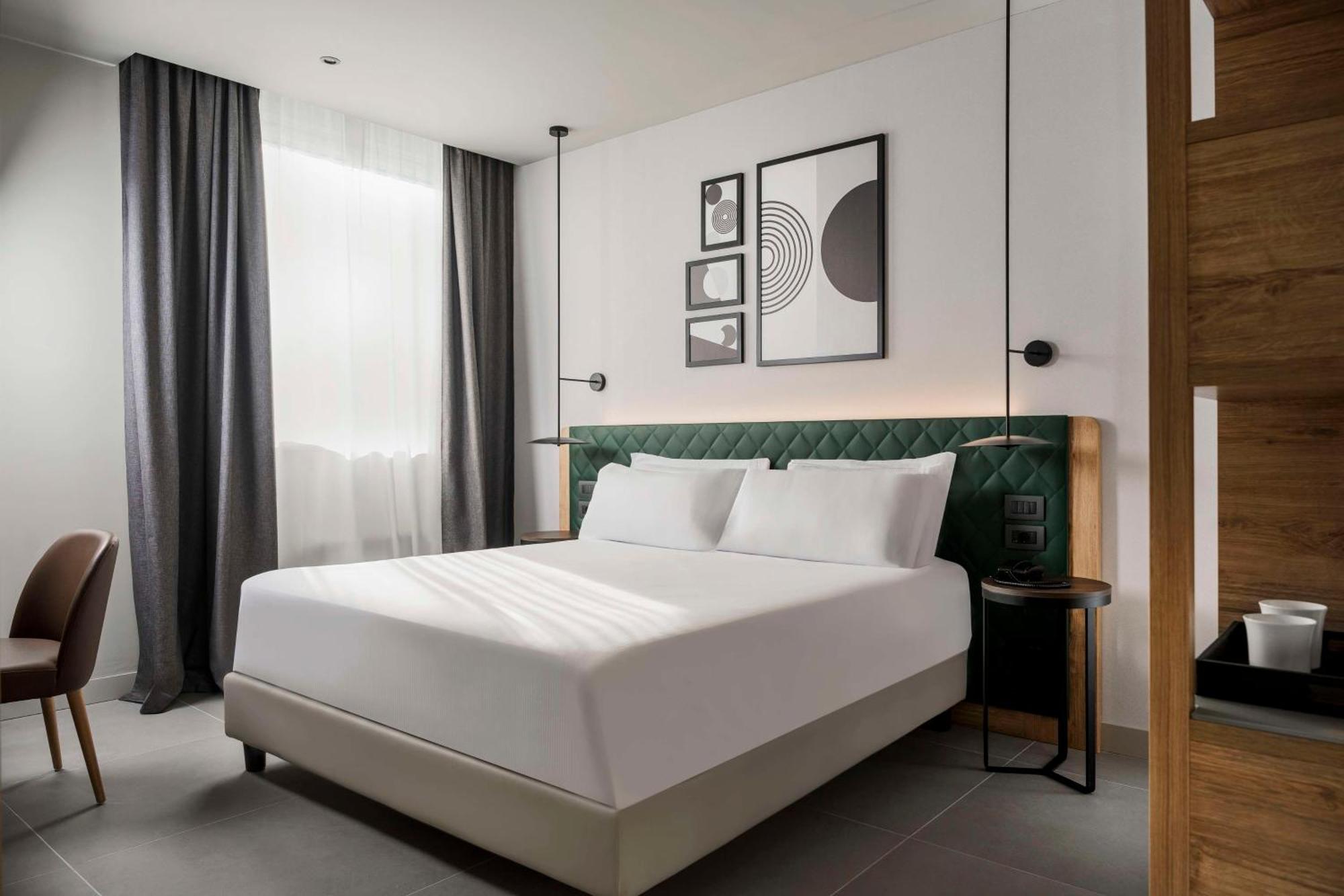 Hotel Hilton Garden Bologna North 4*